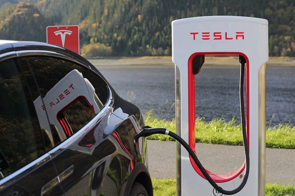 affittare un'auto elettrica per un giorno